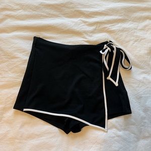 NWT F21 Skort